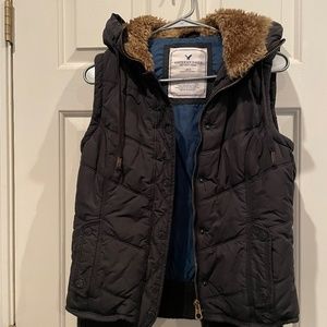 American Eagle Vest